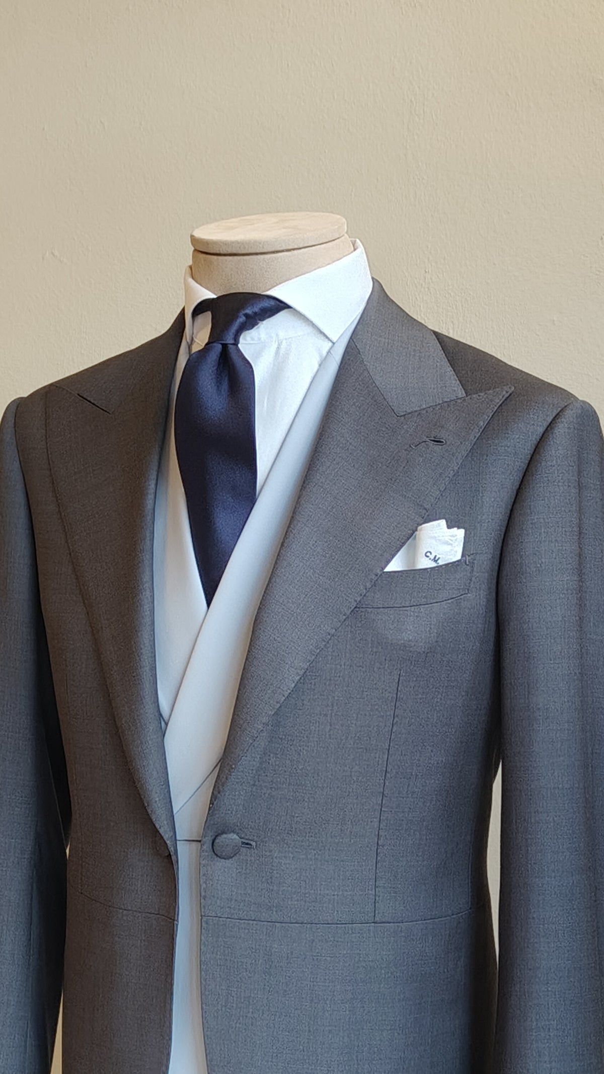 tight morning dress morning suit tailcoat di iconazero sartoria